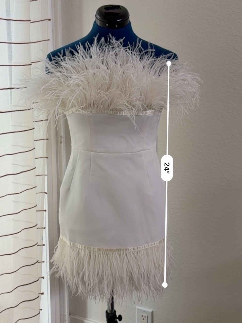 NEW! Bronx and Banco Lola Blanc Mini Feather Dress in White Size S - Picture 10 of 16